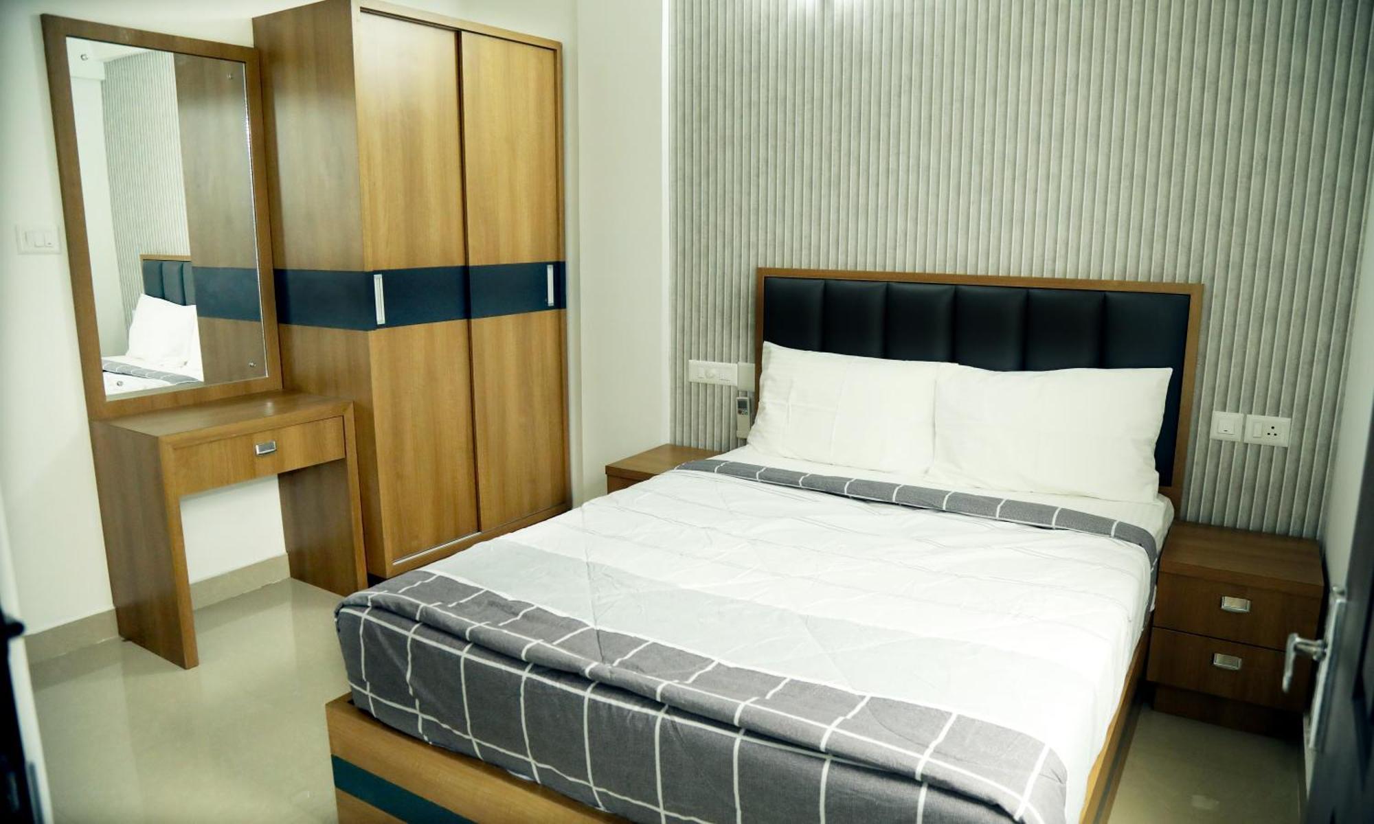 Alite Enclaves Fully Furnished Apartments Thrissur Esterno foto